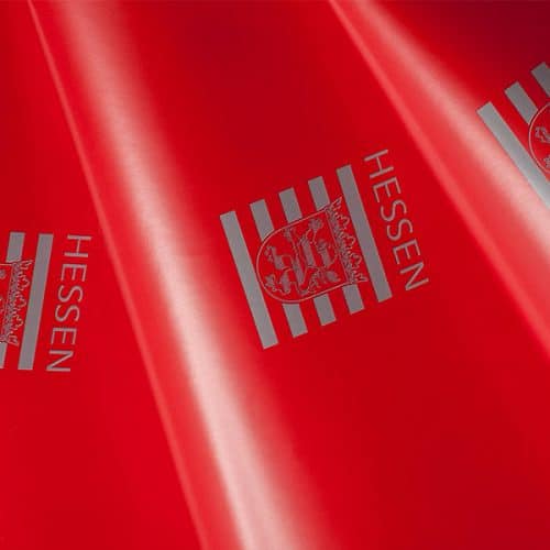 Knallrotes Geschenkpapier mit Hessen CI kreiiert von CREATEAM PROMOTION
